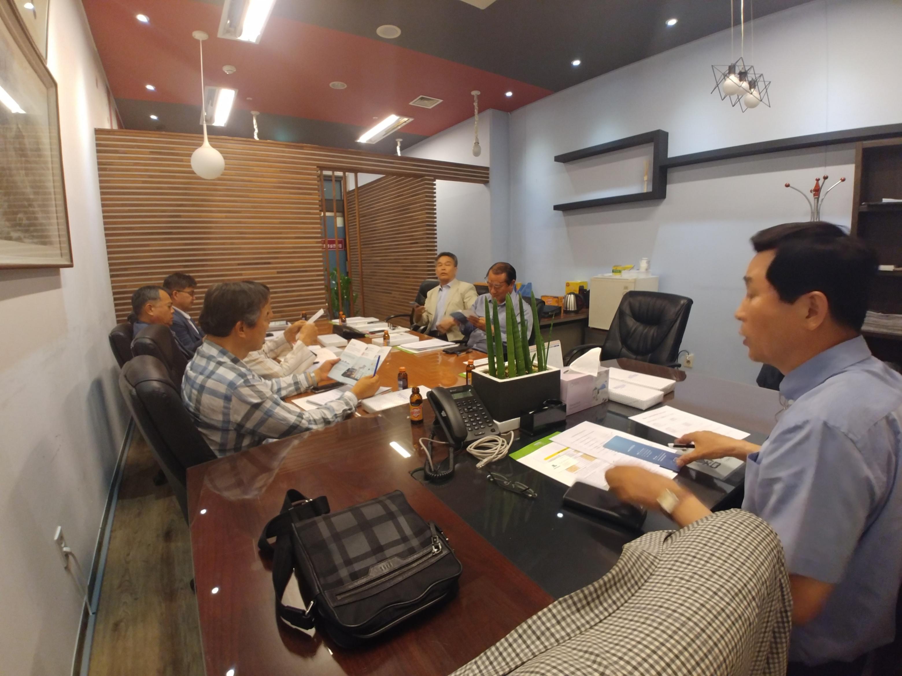 건축본부 회의.jpg